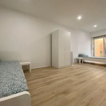 Charmantes Feriendomizil, Haus Mit Garten 30 Km Bonn Und Koblenz, 3 Bis Zu 8 Personen Rheinbrohl