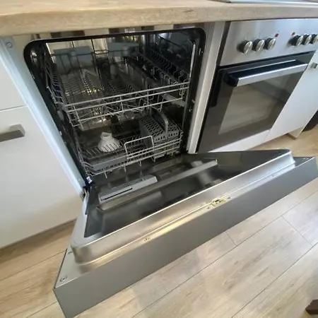 Charmantes Feriendomizil, Haus Mit Garten 30 Km Bonn Und Koblenz, 3 Bis Zu 8 Personen