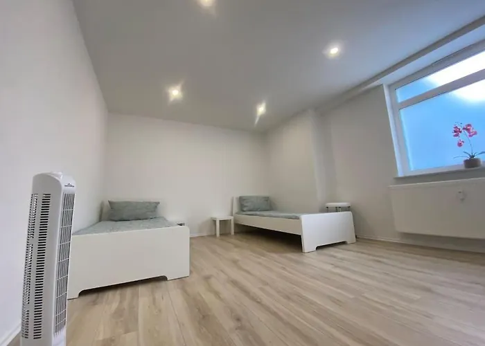 Apartamento Charmantes Feriendomizil, Haus Mit Garten 30 Km Bonn Und Koblenz, 3 Bis Zu 8 Personen Rheinbrohl