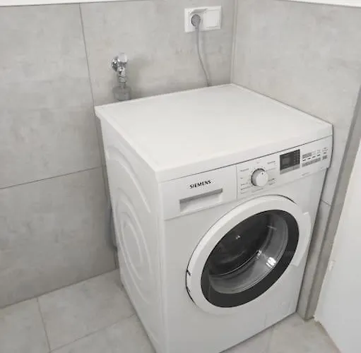 Apartamento Charmantes Feriendomizil, Haus Mit Garten 30 Km Bonn Und Koblenz, 3 Bis Zu 8 Personen Rheinbrohl