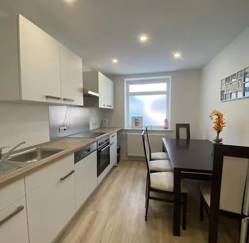 Apartamento Charmantes Feriendomizil, Haus Mit Garten 30 Km Bonn Und Koblenz, 3 Bis Zu 8 Personen *