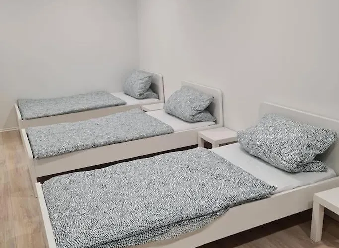 Apartamento Charmantes Feriendomizil, Haus Mit Garten 30 Km Bonn Und Koblenz, 3 Bis Zu 8 Personen