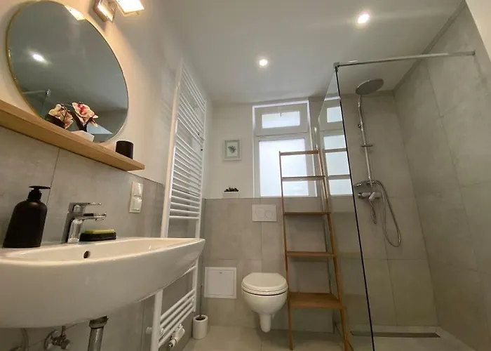 Apartamento Charmantes Feriendomizil, Haus Mit Garten 30 Km Bonn Und Koblenz, 3 Bis Zu 8 Personen *