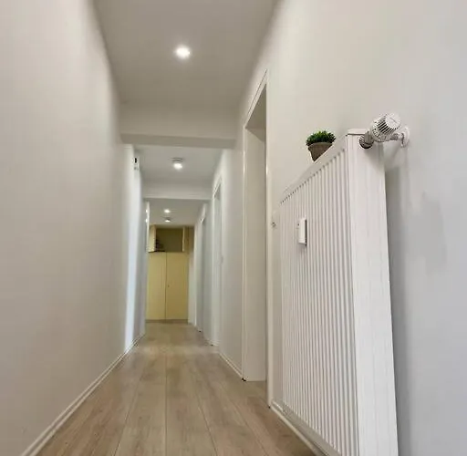 Apartamento Charmantes Feriendomizil, Haus Mit Garten 30 Km Bonn Und Koblenz, 3 Bis Zu 8 Personen *